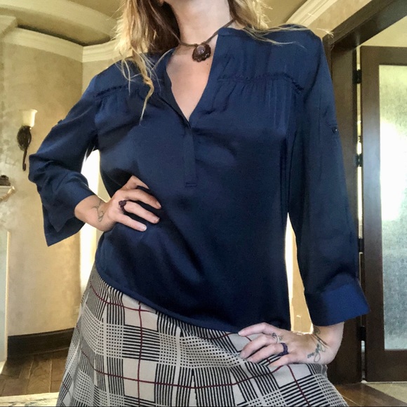 Cute New Top - Picture 2 of 3